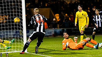 Adam Eckersley nets St. Mirren second goal