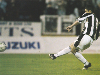 Stewart Kean nets the decisive penalty